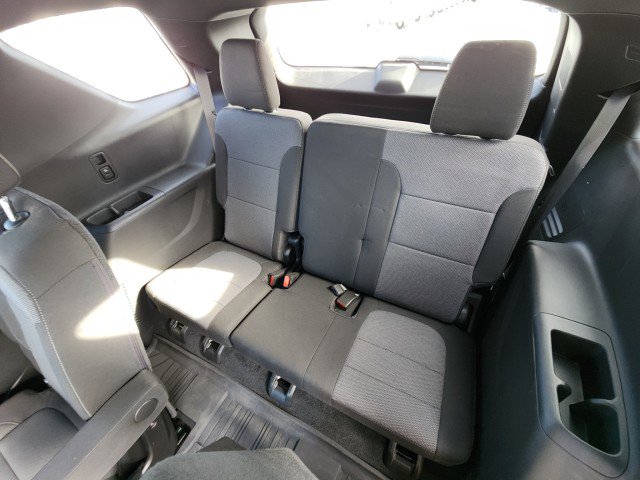 Used 2023 Chevrolet Traverse LT w/ LPO, Floor Liner Package image 22