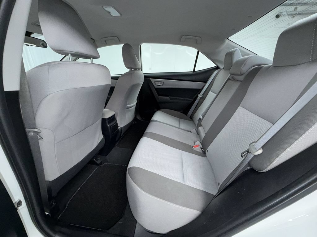 Used 2017 Toyota Corolla LE w/ Carpet Mat Package (TMS) FWD image 13