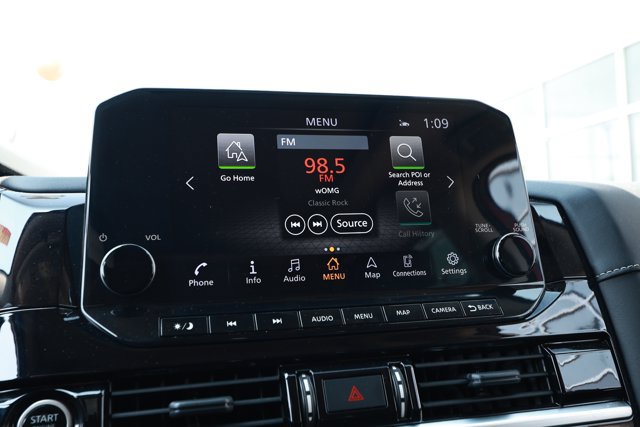 Used 2022 Nissan Pathfinder SL w/ SL Premium Package FWD image 16