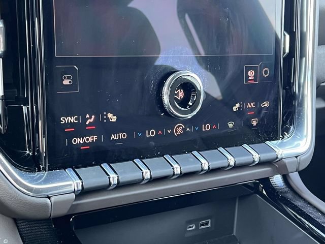 New 2026 GMC Yukon XL Elevation AWD/4WD image 27