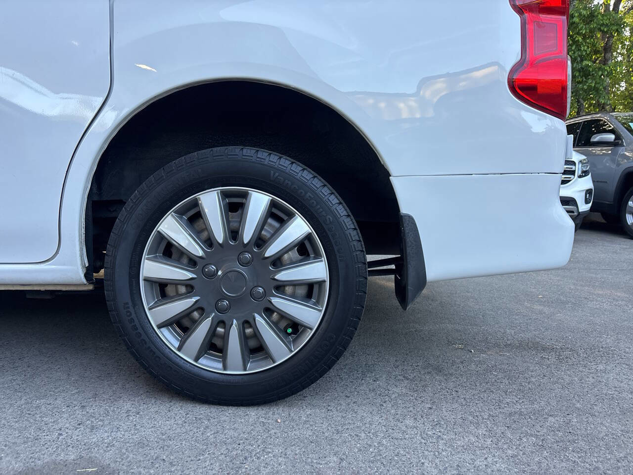 Used 2021 Nissan NV200 SV w/ Back Door Glass Package image 17