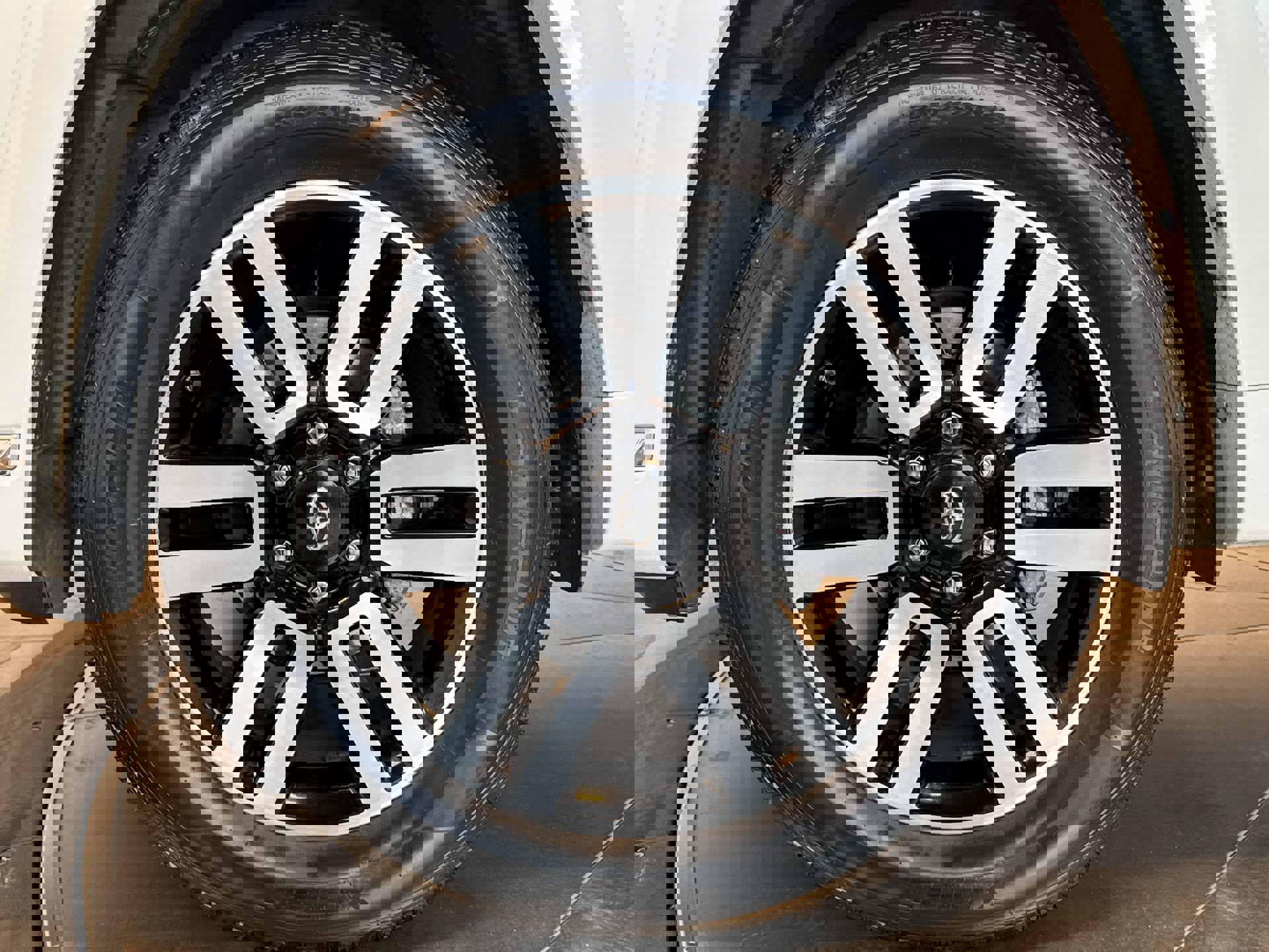 Used 2019 Toyota 4Runner Limited image 10