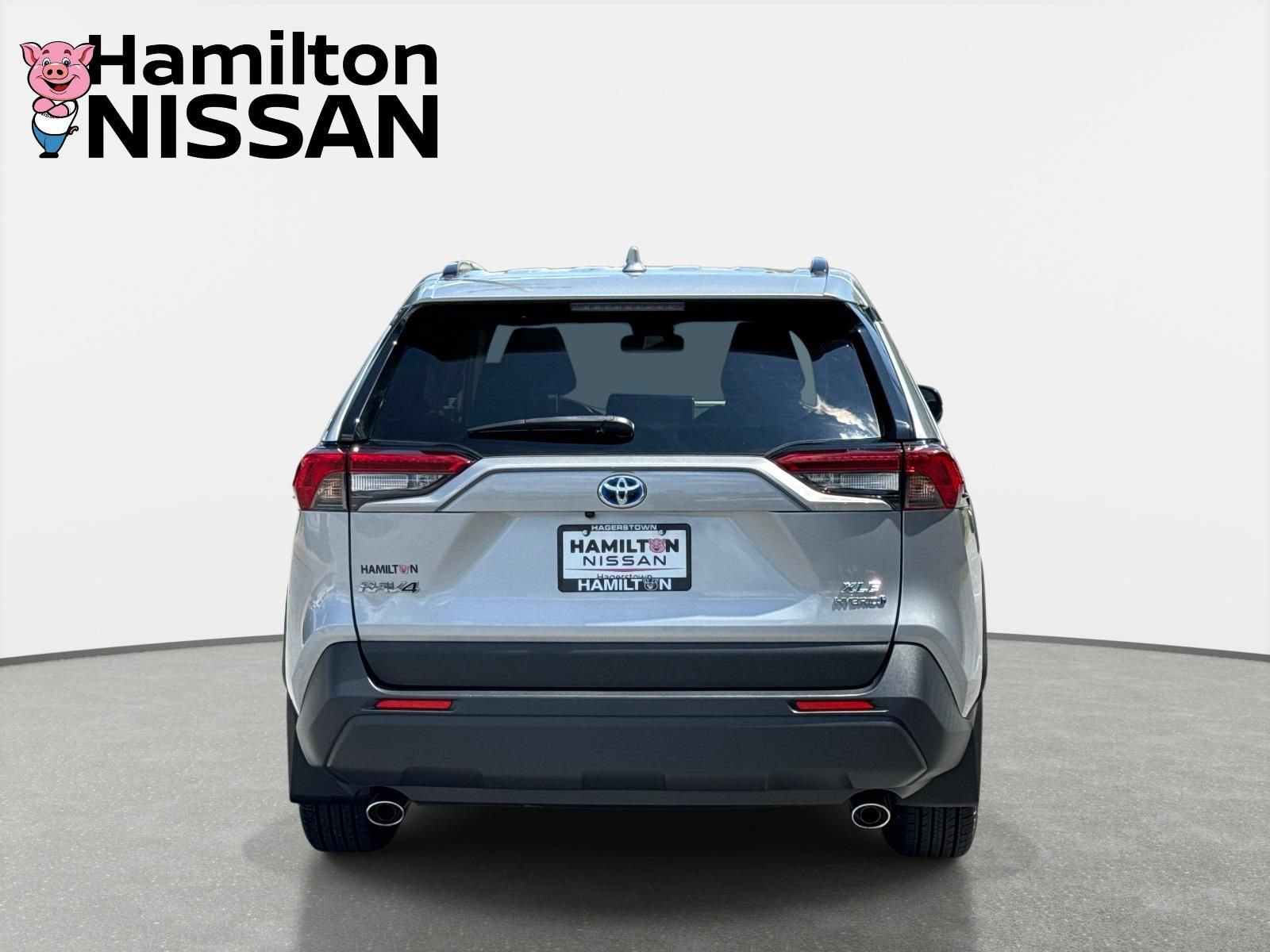 Used 2023 Toyota RAV4 XLE w/ Convenience Package AWD/4WD image 3