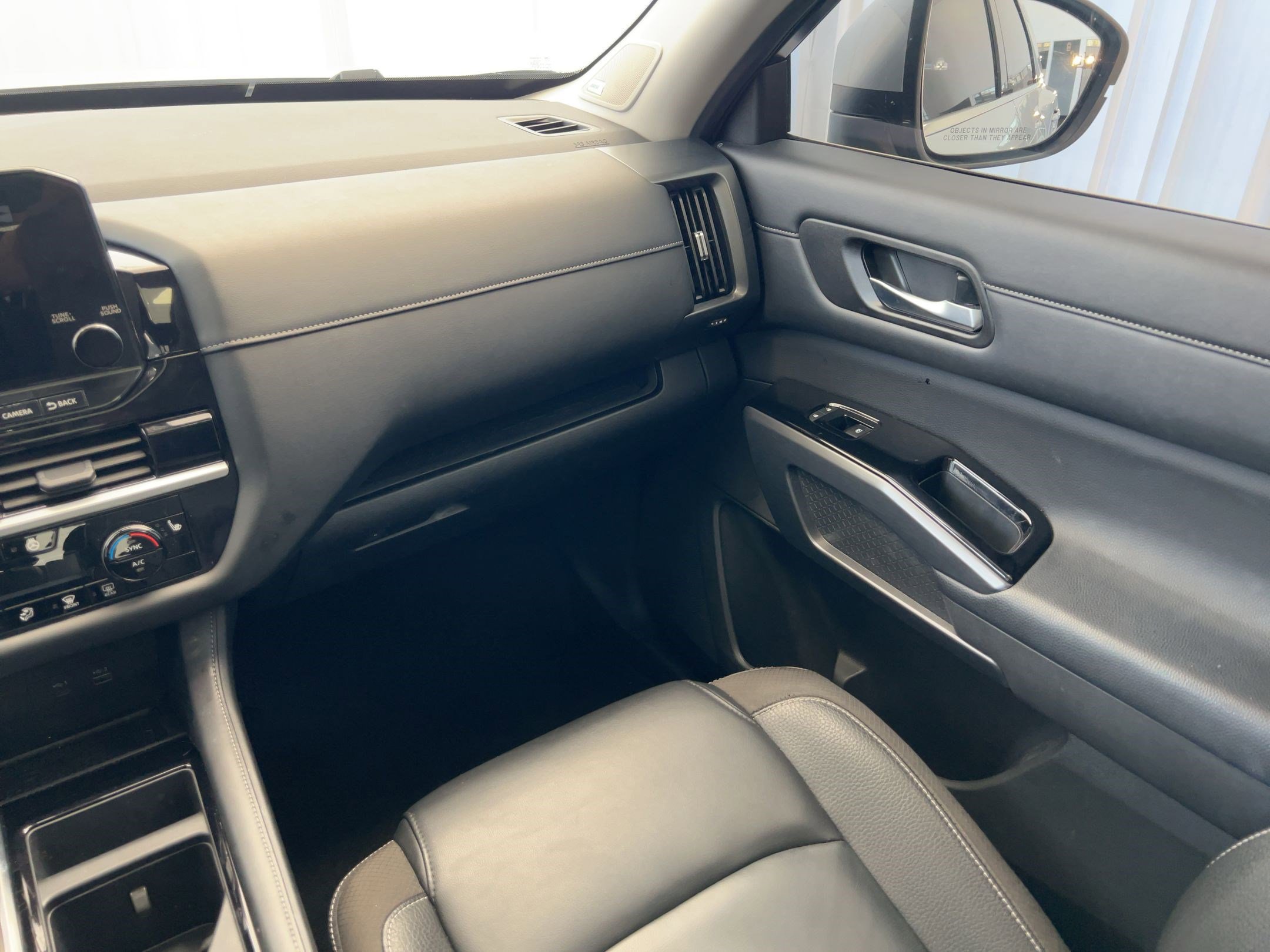 Used 2023 Nissan Pathfinder SL w/ SL Premium Package image 33