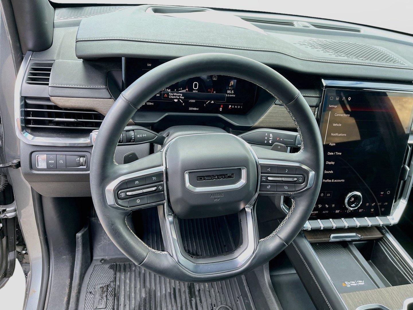 Used 2024 GMC Acadia Denali FWD image 11