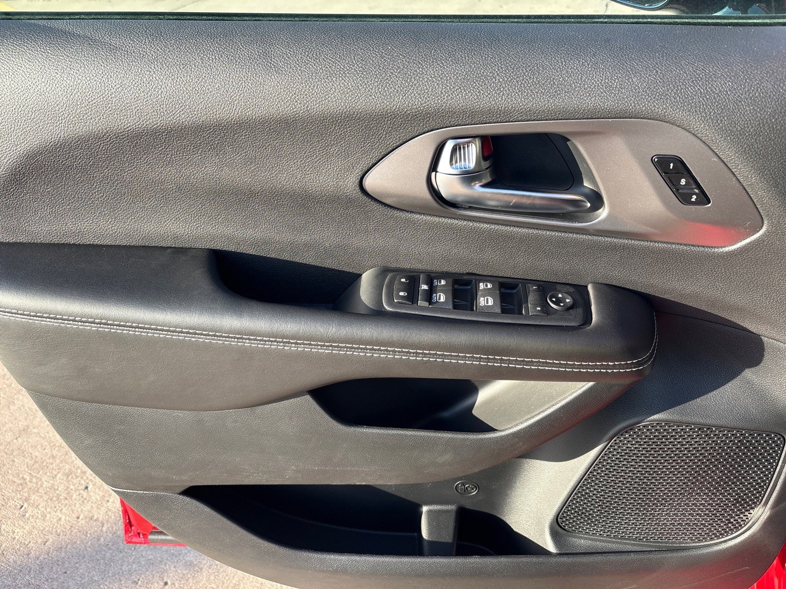 New 2026 Chrysler Pacifica Select image 13