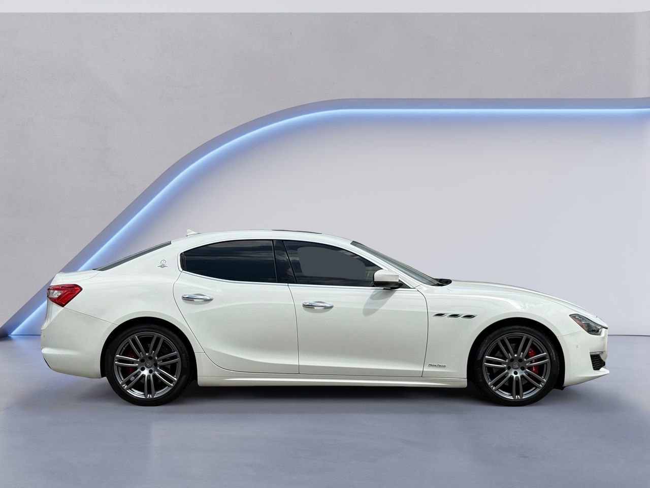 Used 2018 Maserati Ghibli S GranLusso AWD/4WD image 5