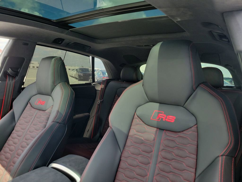 New 2026 Audi RS Q8 performance image 15