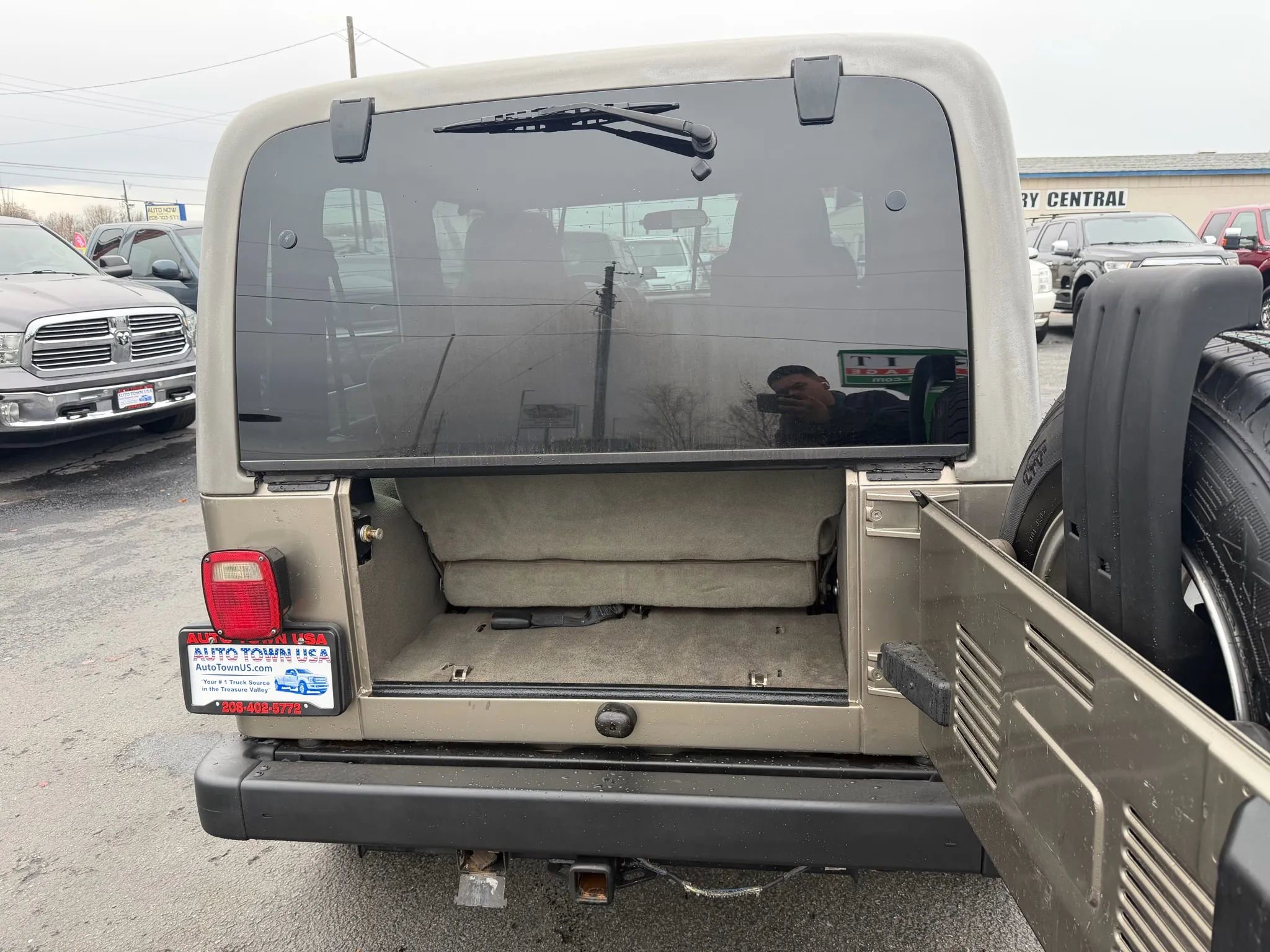 Used 2004 Jeep Wrangler 4WD w/ Dual Top Group image 5