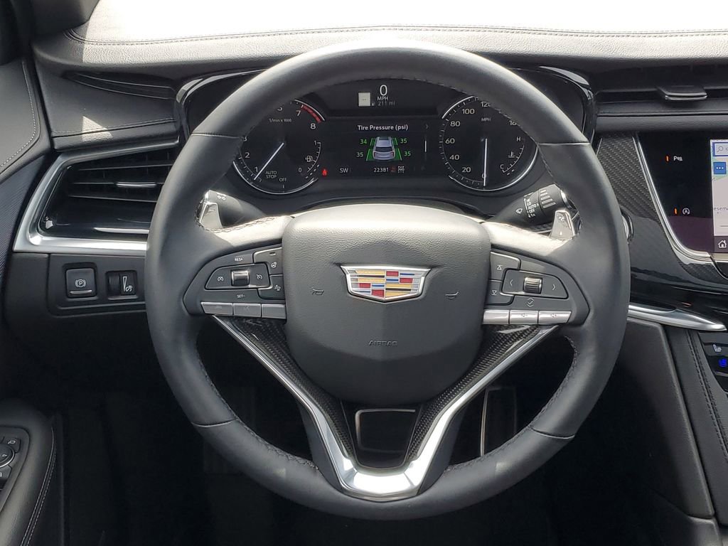Used 2025 Cadillac XT6 Sport w/ LPO, Floor Liner Package AWD/4WD image 24