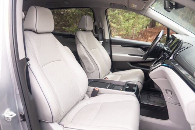 Used 2023 Honda Odyssey Elite image 37