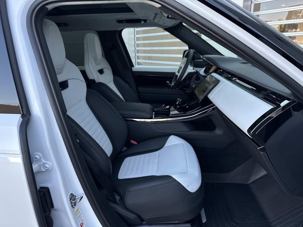 New 2027 Land Rover Range Rover Sport SV AWD/4WD image 9