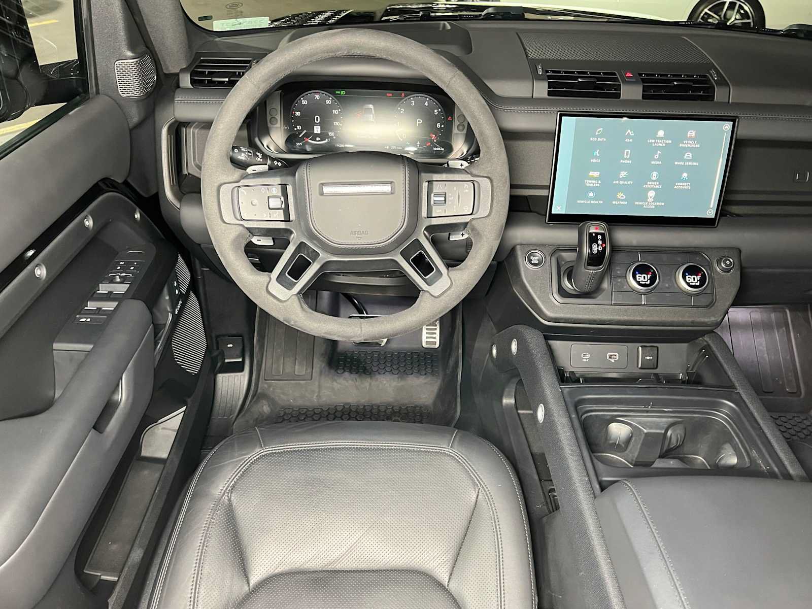 Used 2024 Land Rover Defender 110 V8 AWD/4WD image 38