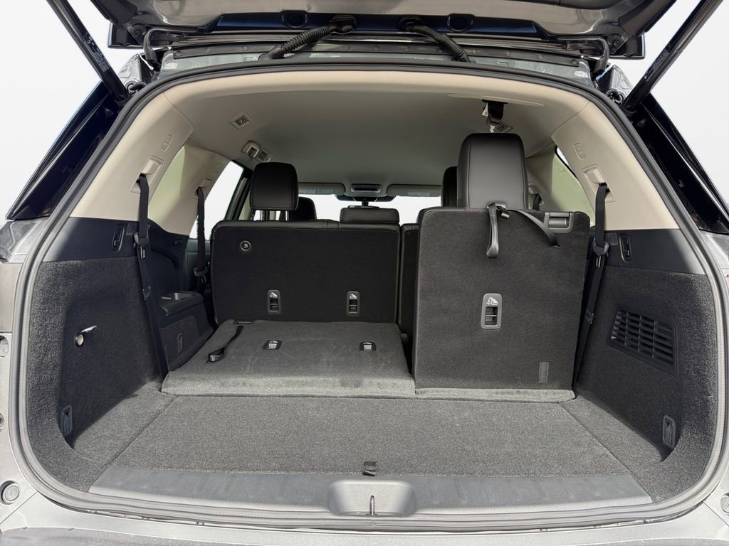 New 2026 Nissan Pathfinder SL image 18