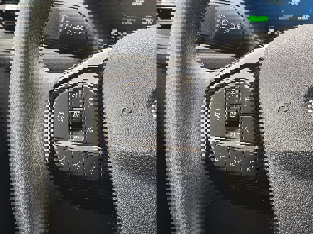 Used 2023 Ford Escape Platinum w/ Premium Technology Package image 18