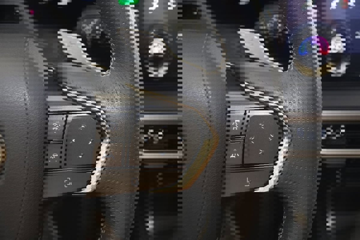 Used 2023 Lexus RX 500h F Sport image 40