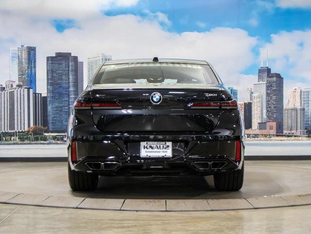 Used 2026 BMW 760i xDrive w/ Executive Package AWD/4WD image 11