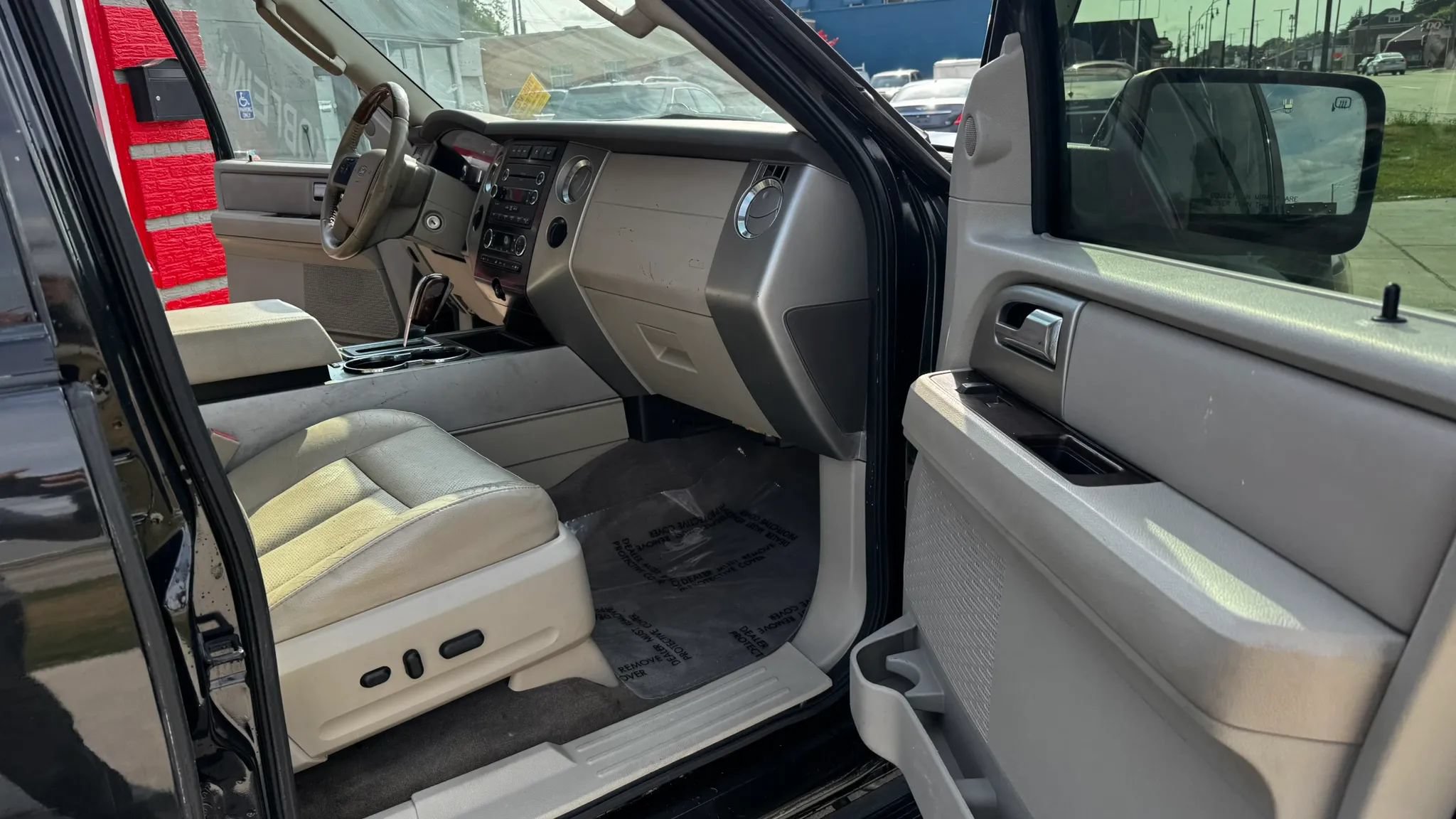 Used 2010 Ford Expedition EL Limited AWD/4WD image 13