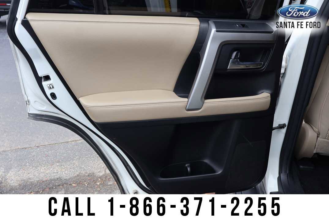 Used 2022 Toyota 4Runner SR5 Premium image 14