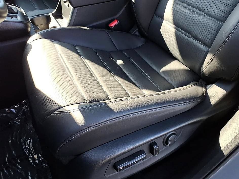 Used 2025 Honda CR-V EX-L image 17