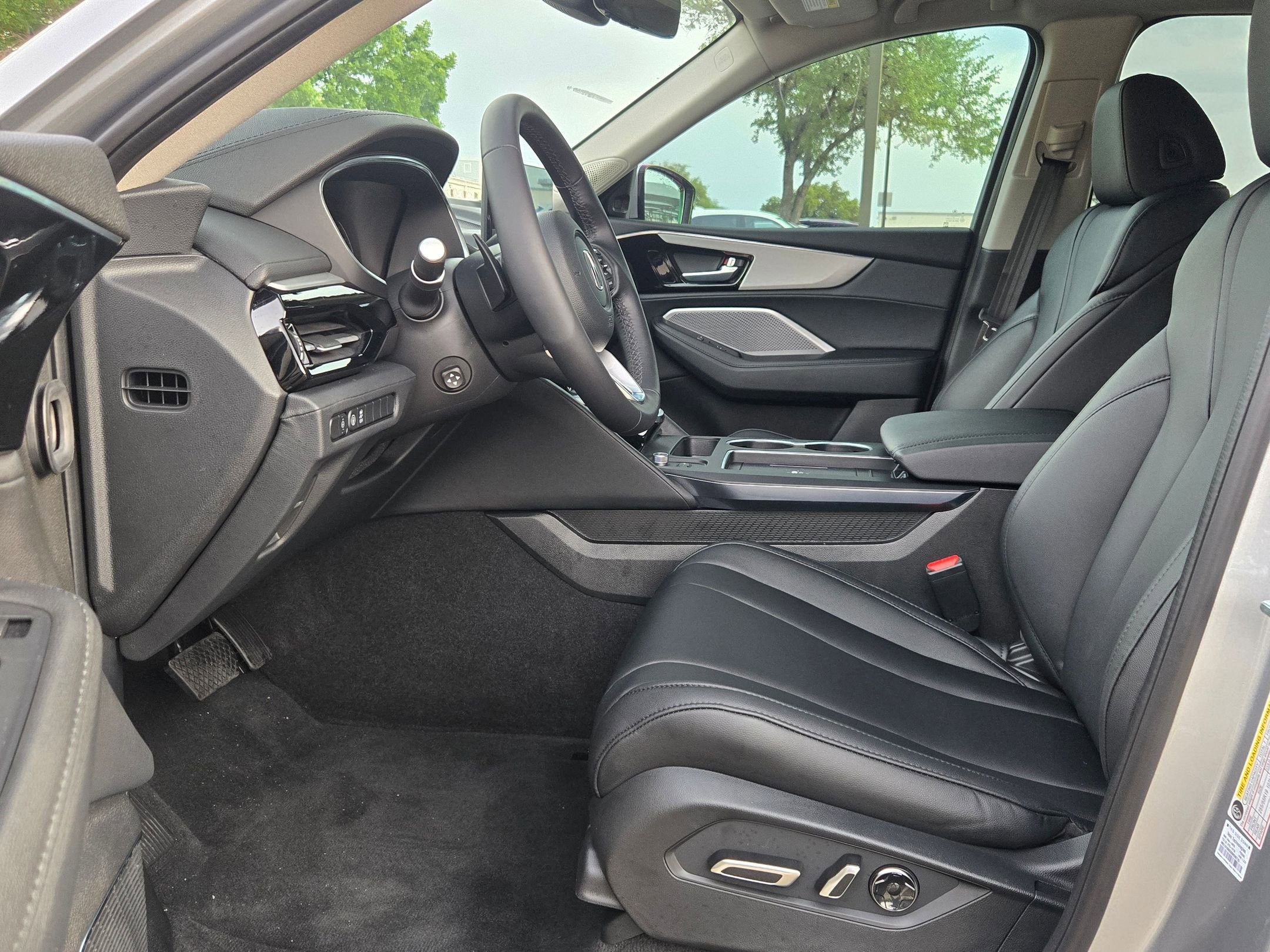 Certified 2026 Acura MDX FWD image 10