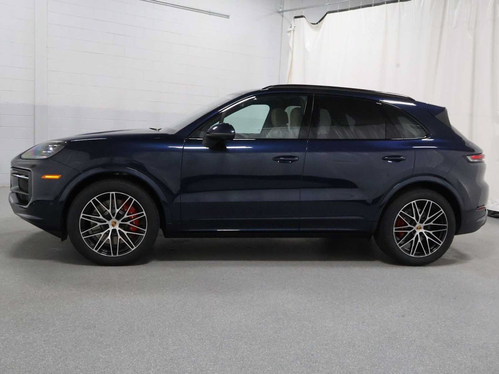 New 2026 Porsche Cayenne S AWD/4WD image 2
