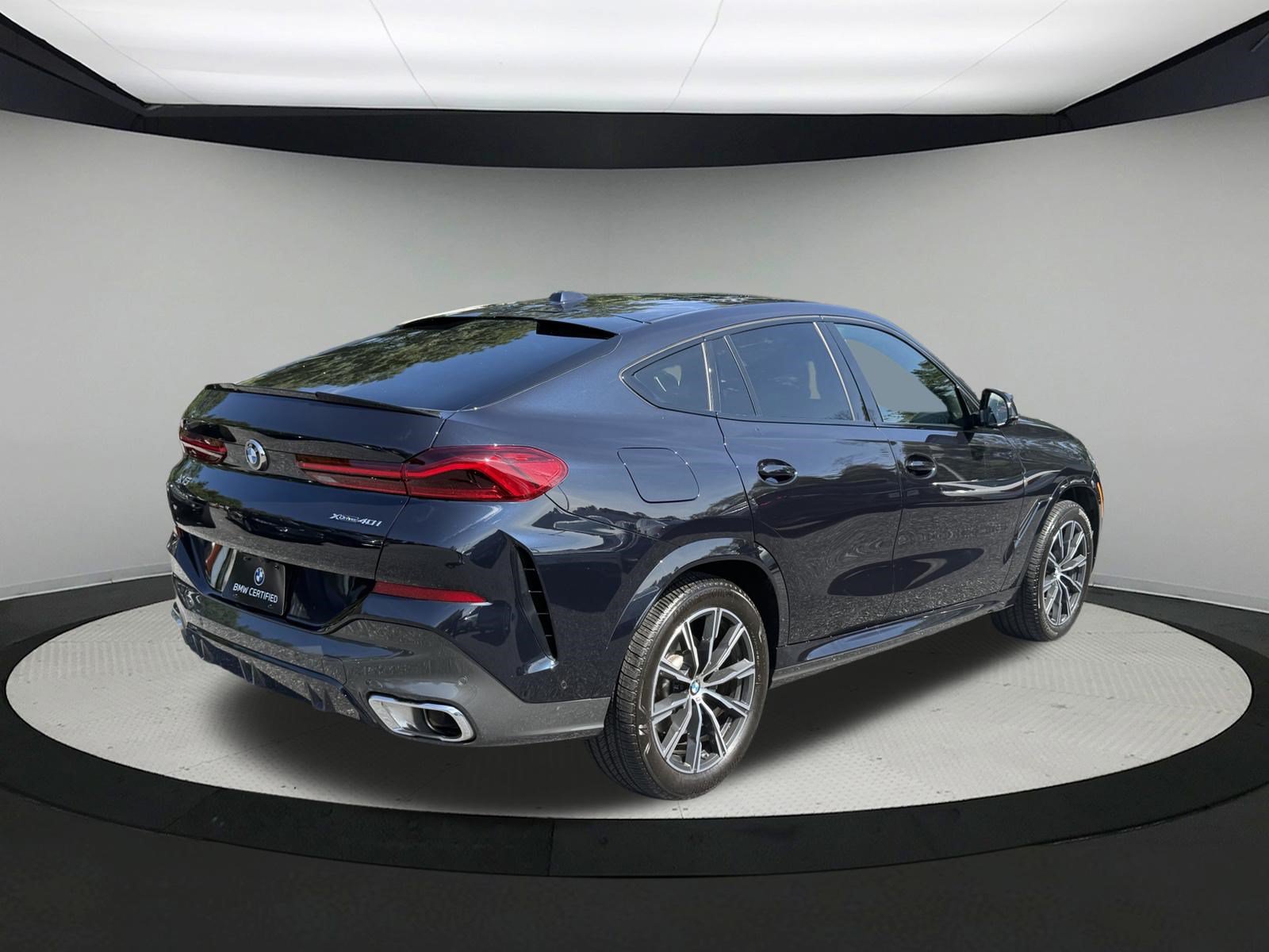 Certified 2026 BMW X6 xDrive40i AWD/4WD image 4