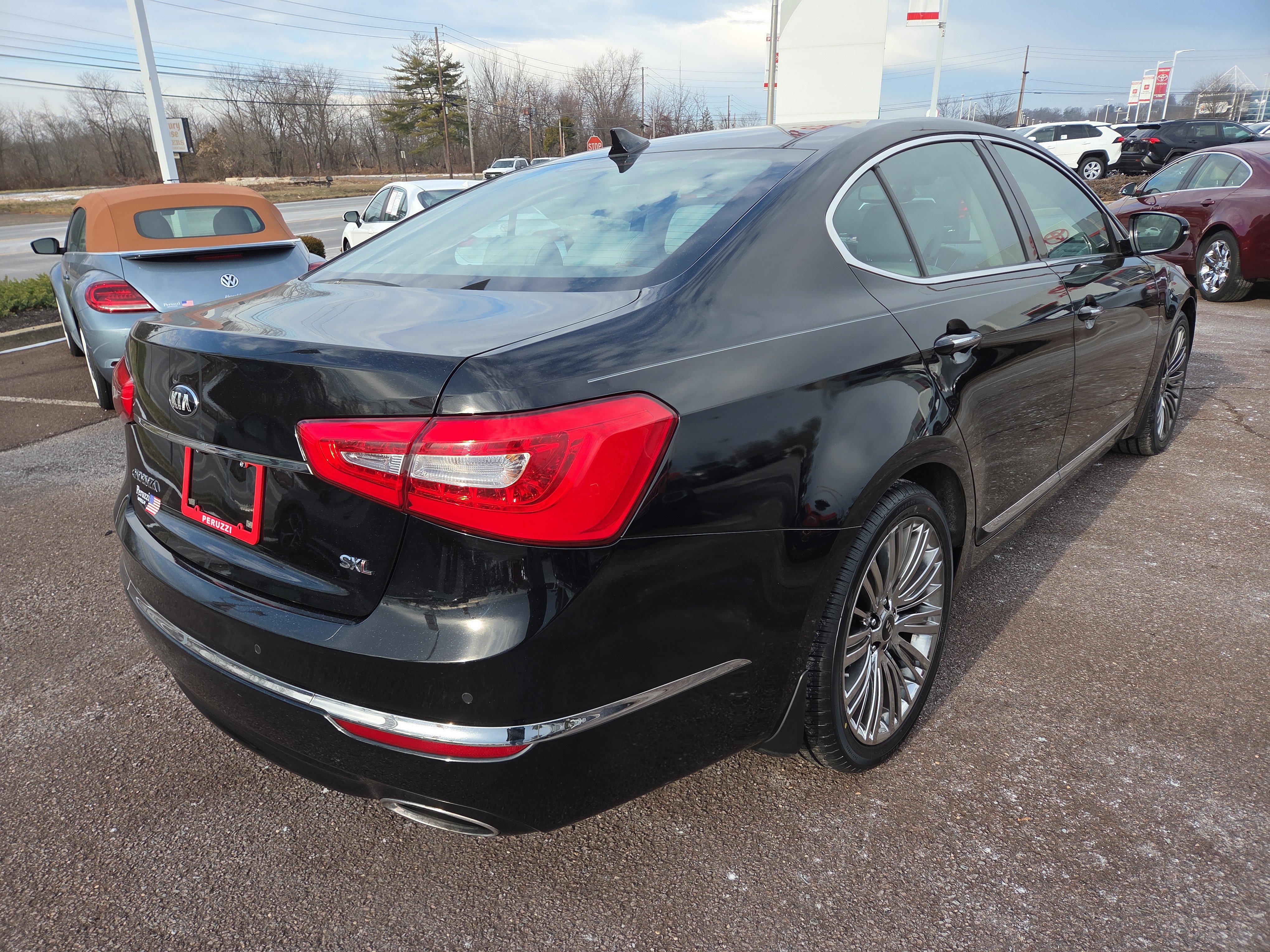Used 2014 Kia Cadenza Limited image 3