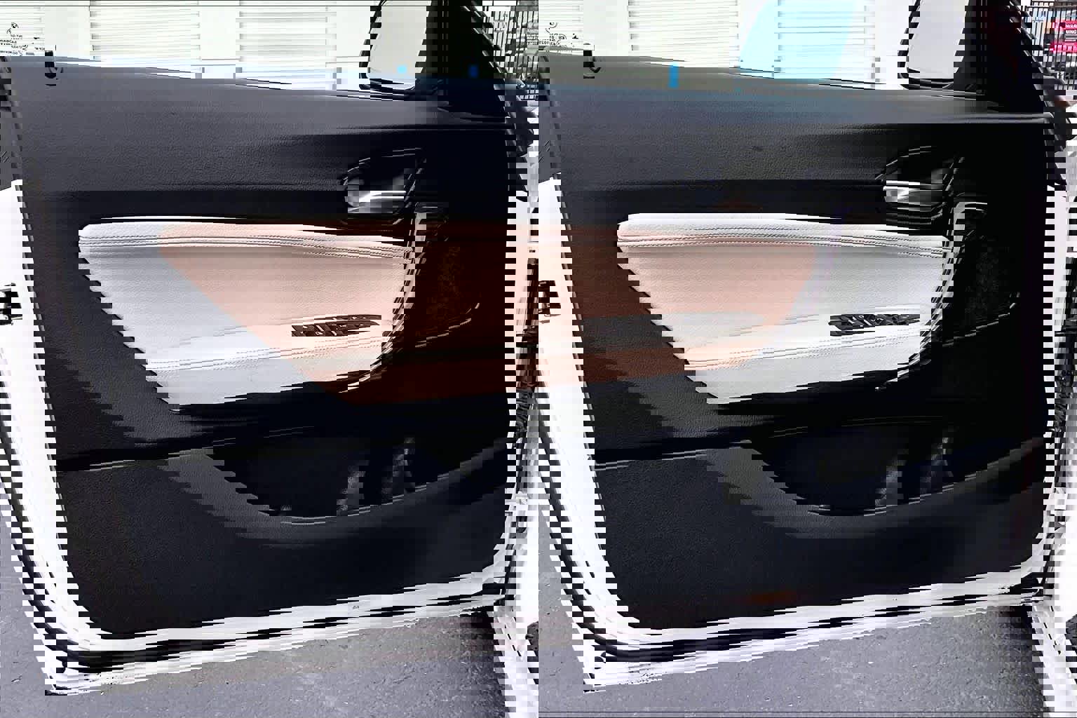 Used 2018 BMW 230i Convertible image 25