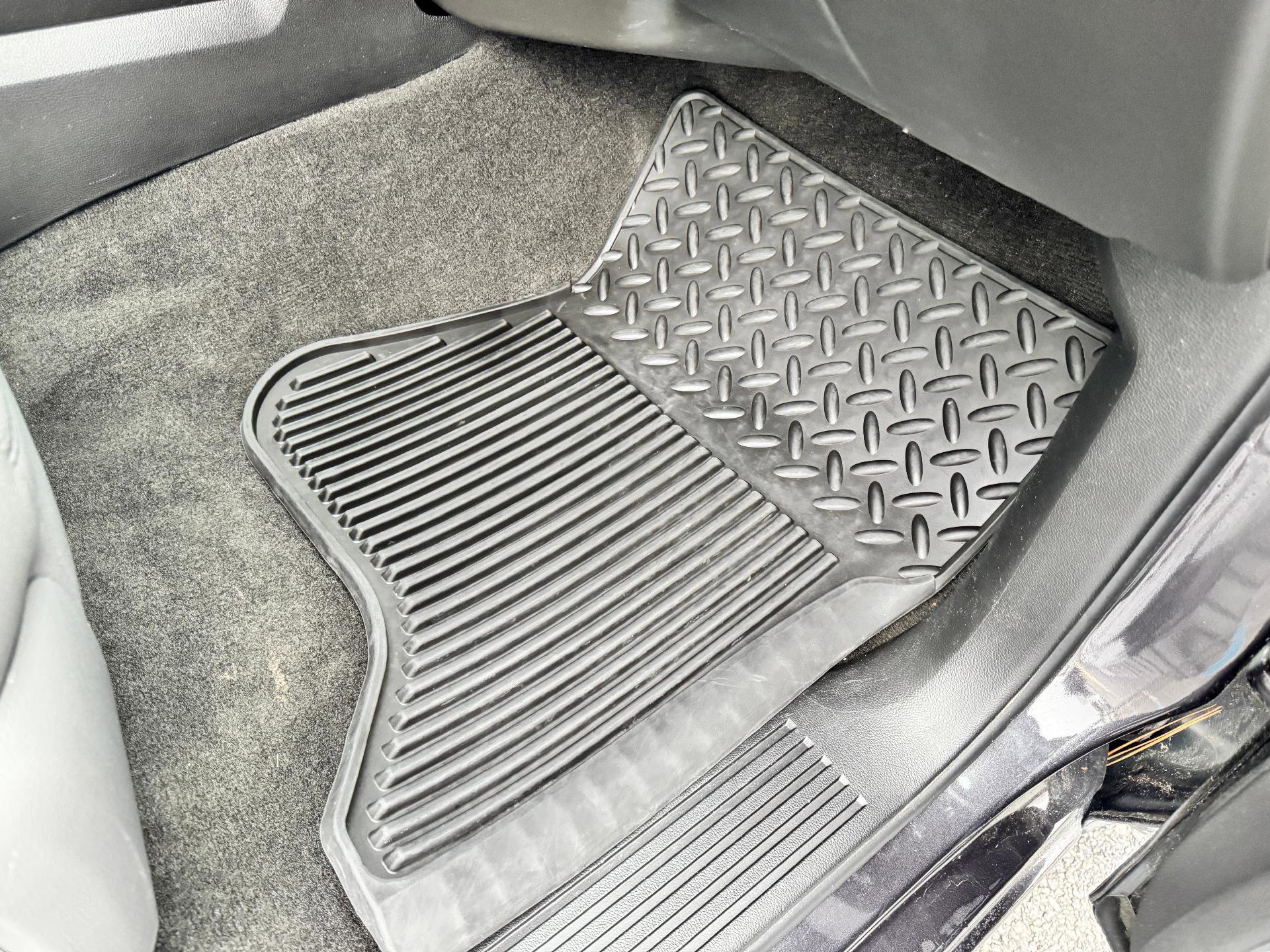 Used 2015 Chevrolet Silverado 2500 LTZ w/ LTZ Plus Package image 19