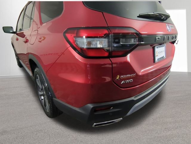New 2025 Honda Pilot Touring image 17