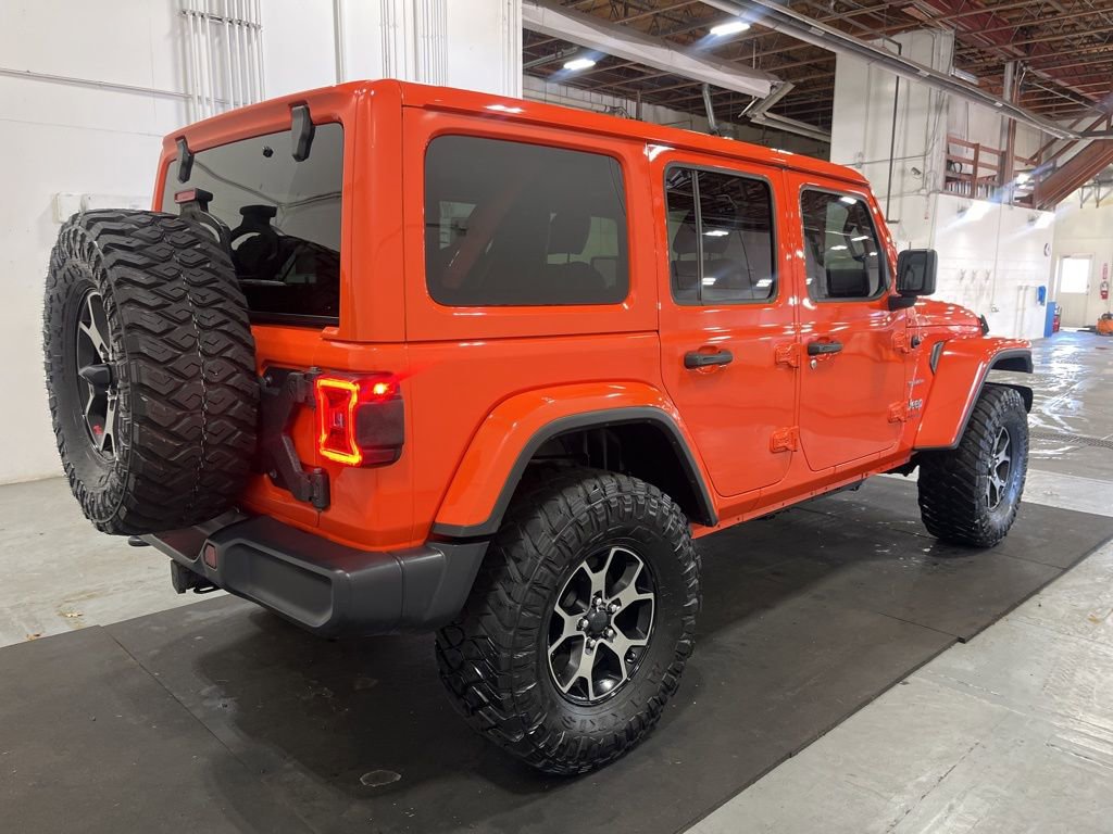 Used 2019 Jeep Wrangler Unlimited Sahara w/ Dual Top Group AWD/4WD image 9