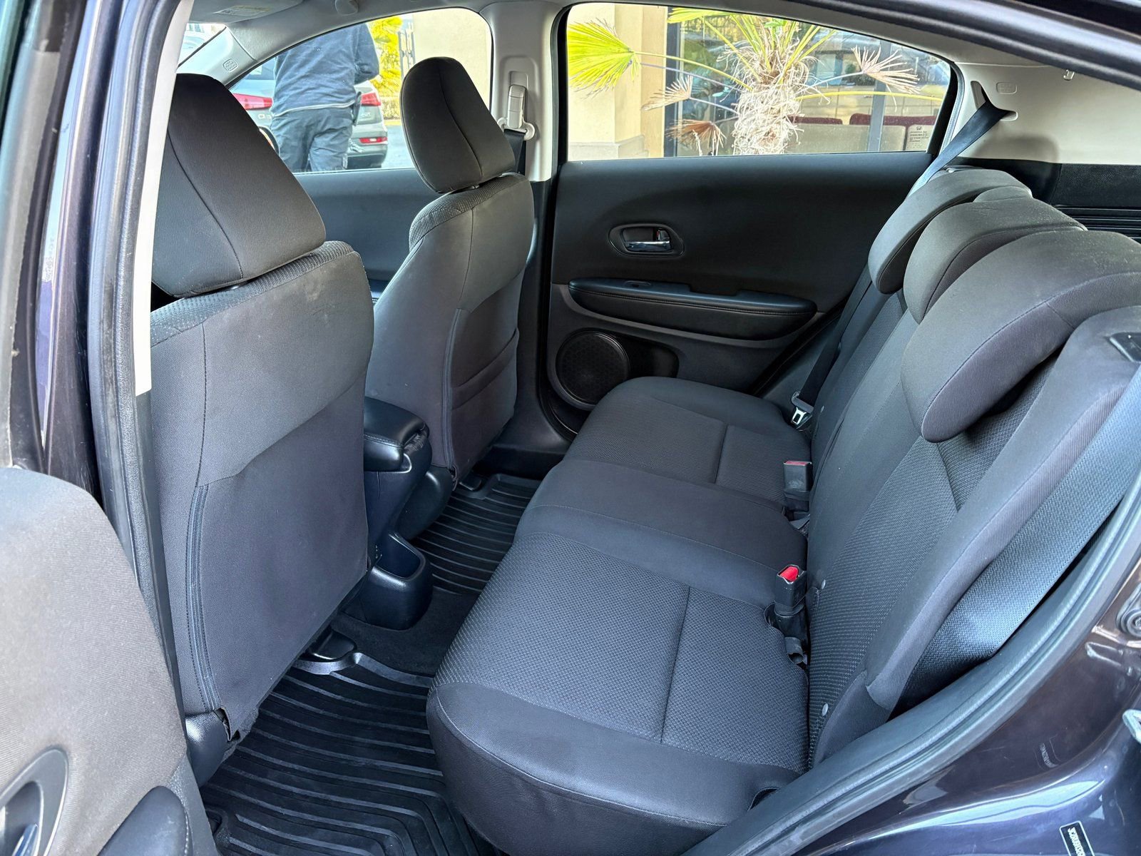 Used 2016 Honda HR-V LX image 18