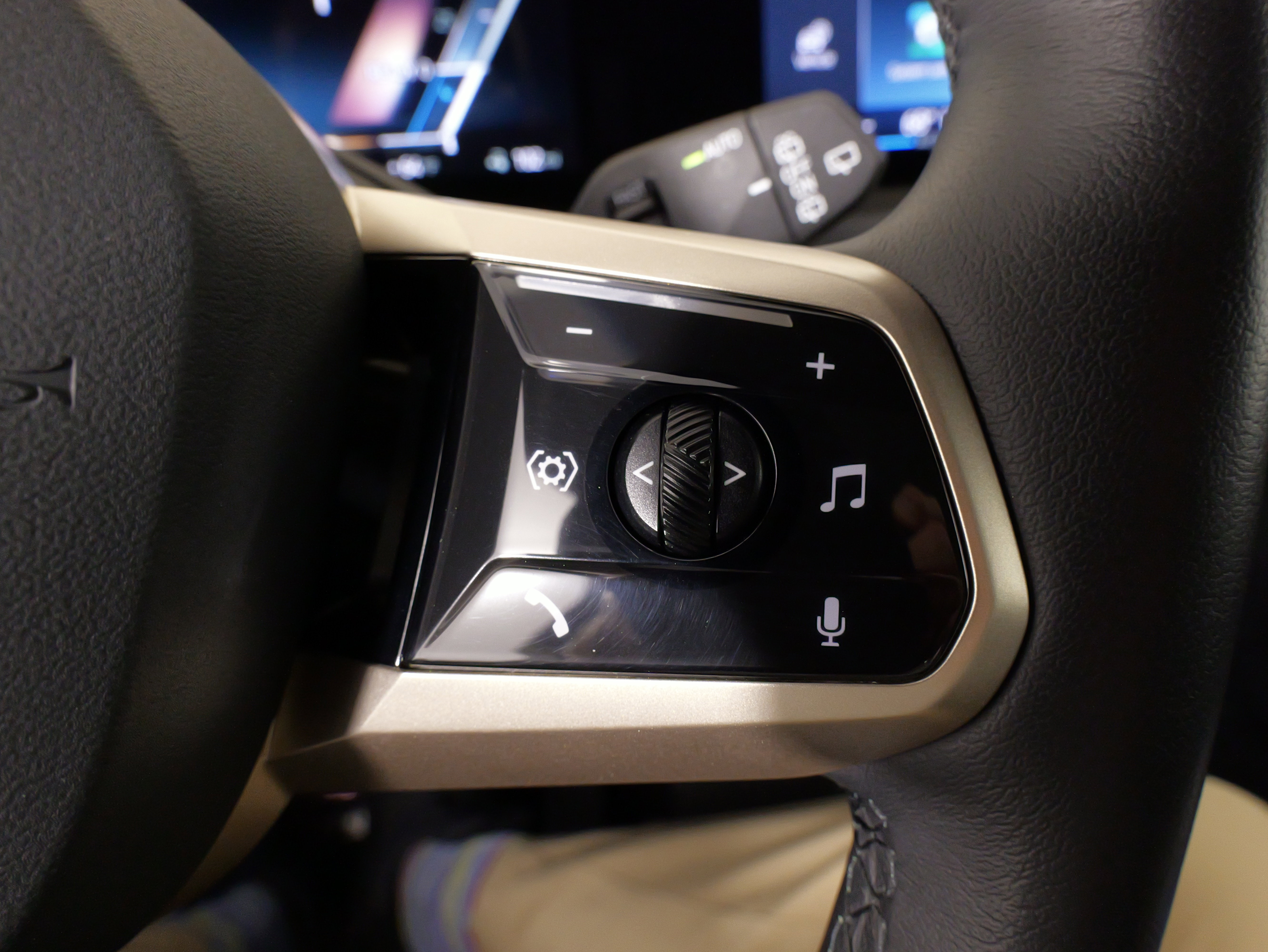 Used 2024 BMW iX xDrive50 image 45