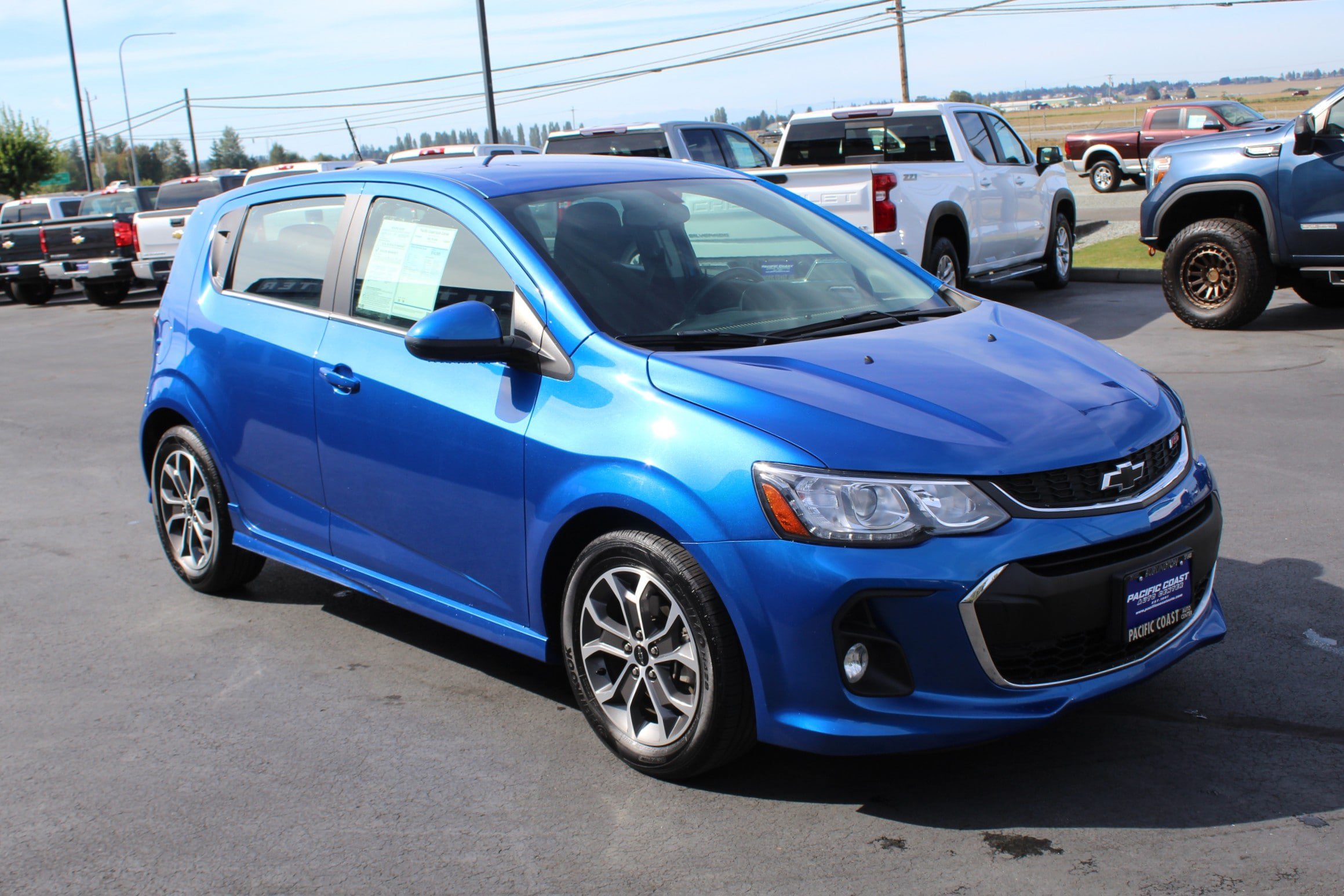 Used 2018 Chevrolet Sonic LT w/ Convenience Package FWD image 8