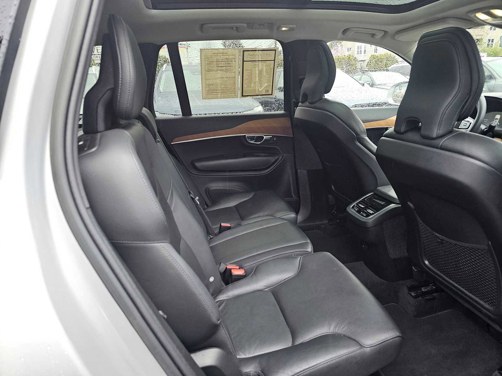 Used 2023 Volvo XC90 B6 Core w/ Protection Package Premier image 13