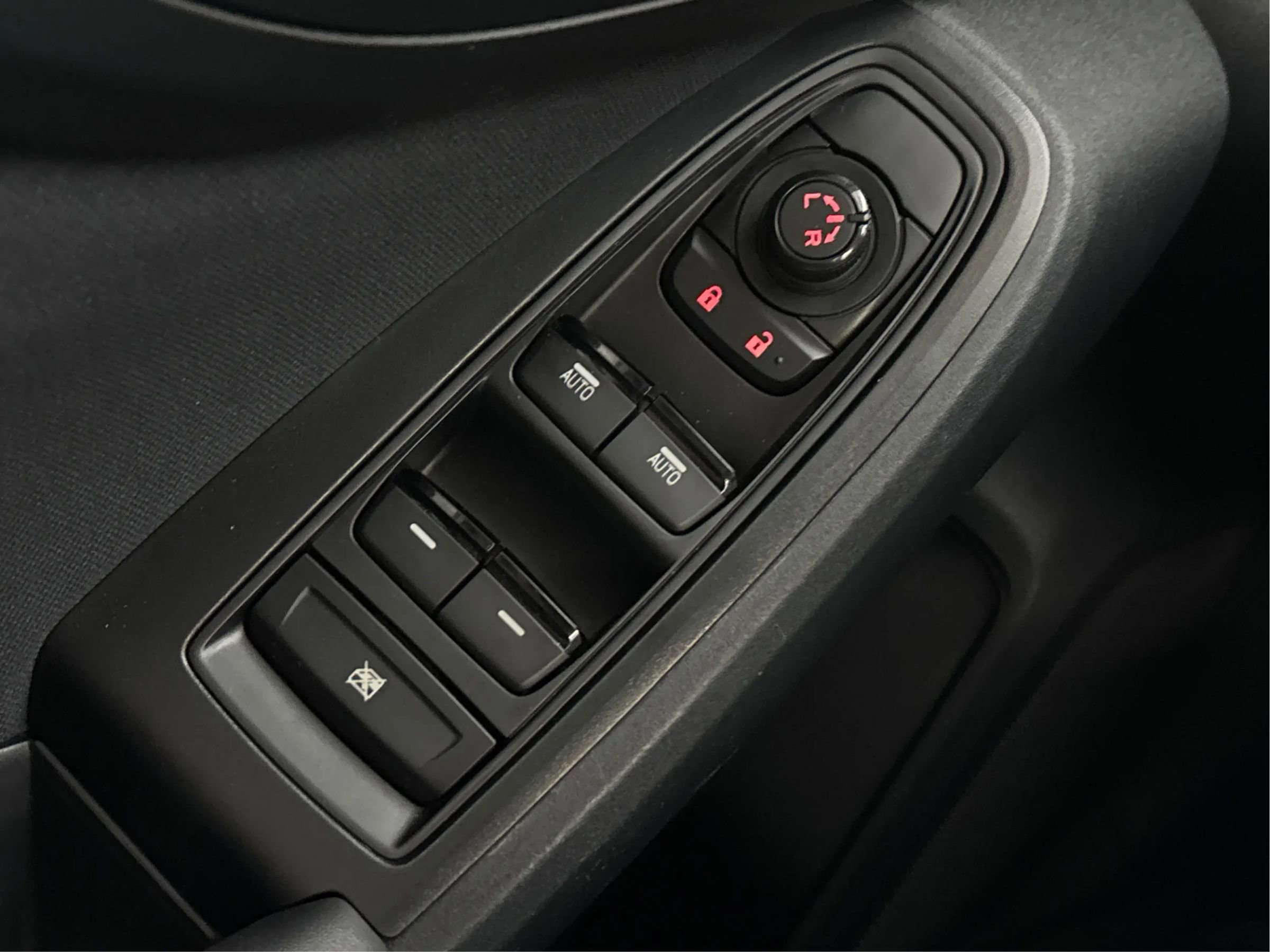 Used 2019 Subaru Impreza 2.0i Premium image 39