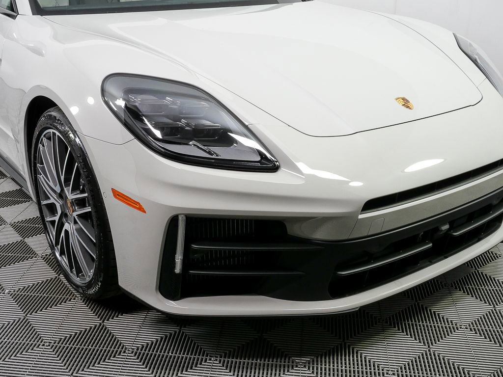 New 2026 Porsche Panamera image 39