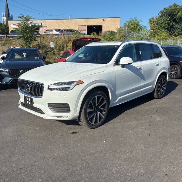 Used 2021 Volvo XC90 T6 Momentum w/ Advanced Package AWD/4WD image 2