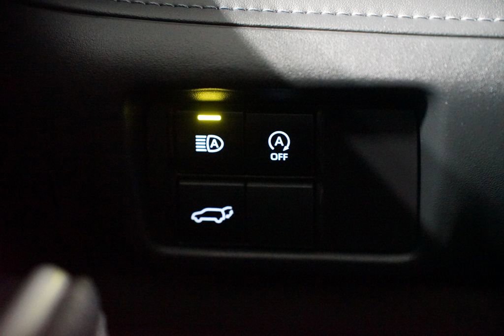 Certified 2024 Toyota Highlander LE image 24