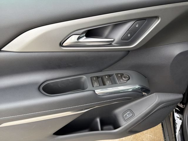 New 2026 Chevrolet Traverse LT w/ Sun and Wheel Package FWD image 14