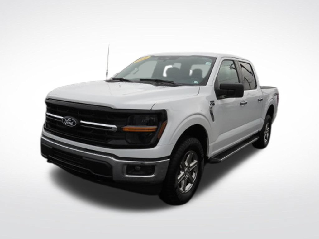 Used 2025 Ford F150 XLT w/ Equipment Group 301A Standard AWD/4WD image 3