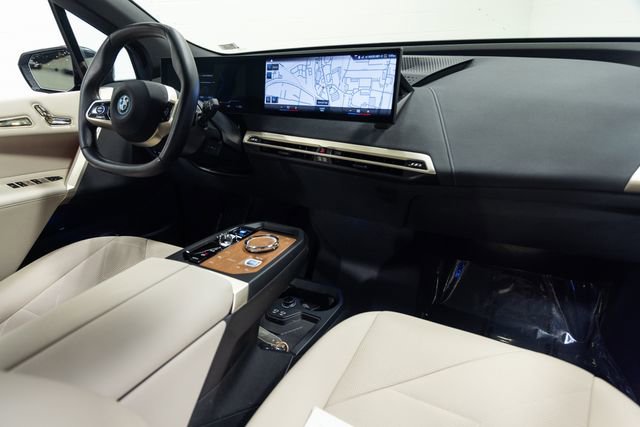 Certified 2023 BMW iX xDrive50 w/ Premium Package image 26