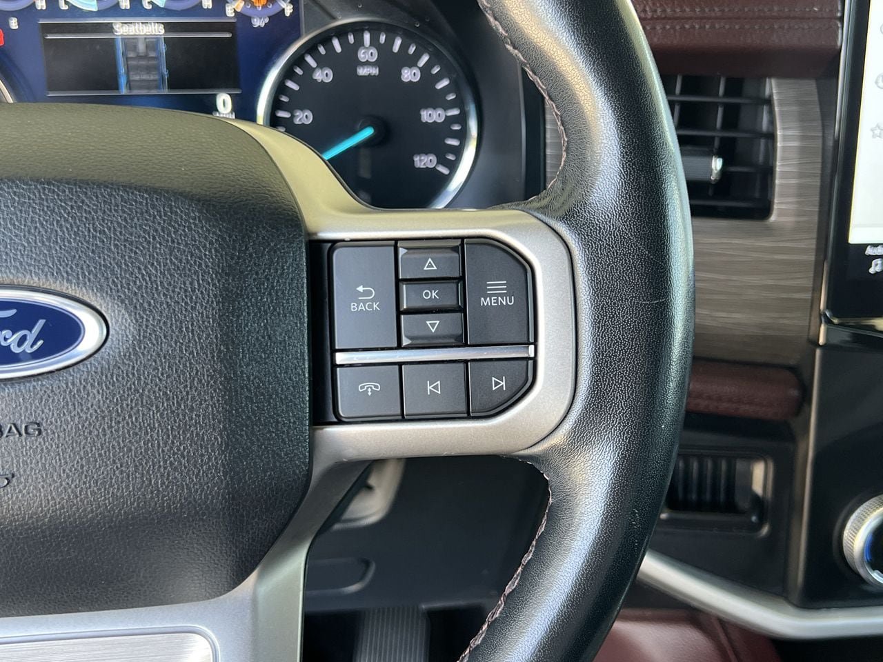 Used 2022 Ford Expedition Limited AWD/4WD image 11
