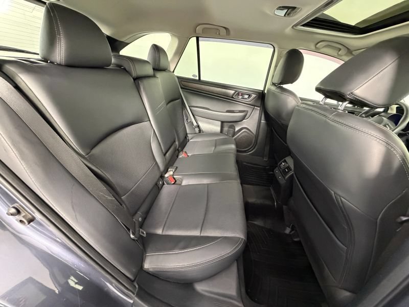 Used 2017 Subaru Outback 2.5i Limited AWD/4WD image 88