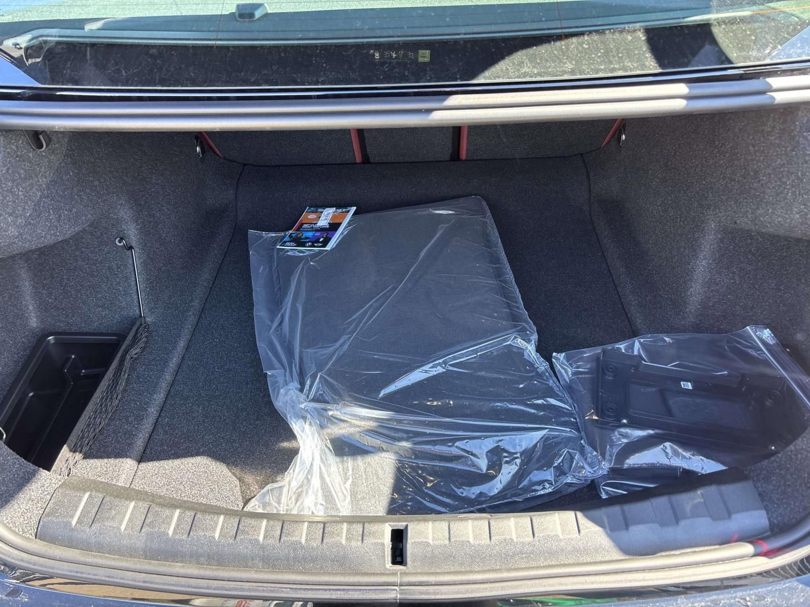 New 2026 BMW 330i xDrive Sedan w/ Premium Package image 9