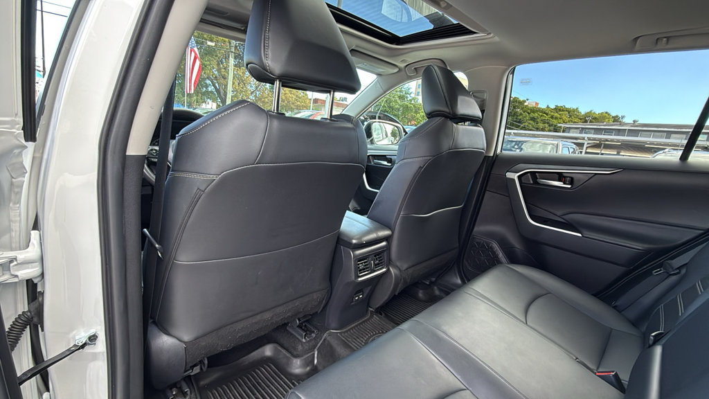 Used 2024 Toyota RAV4 XLE Premium FWD image 27