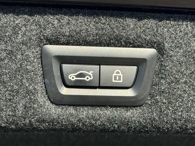 Used 2023 BMW 530e xDrive w/ Executive Package image 11