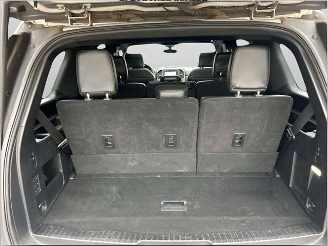 Used 2020 Ford Expedition Limited image 14