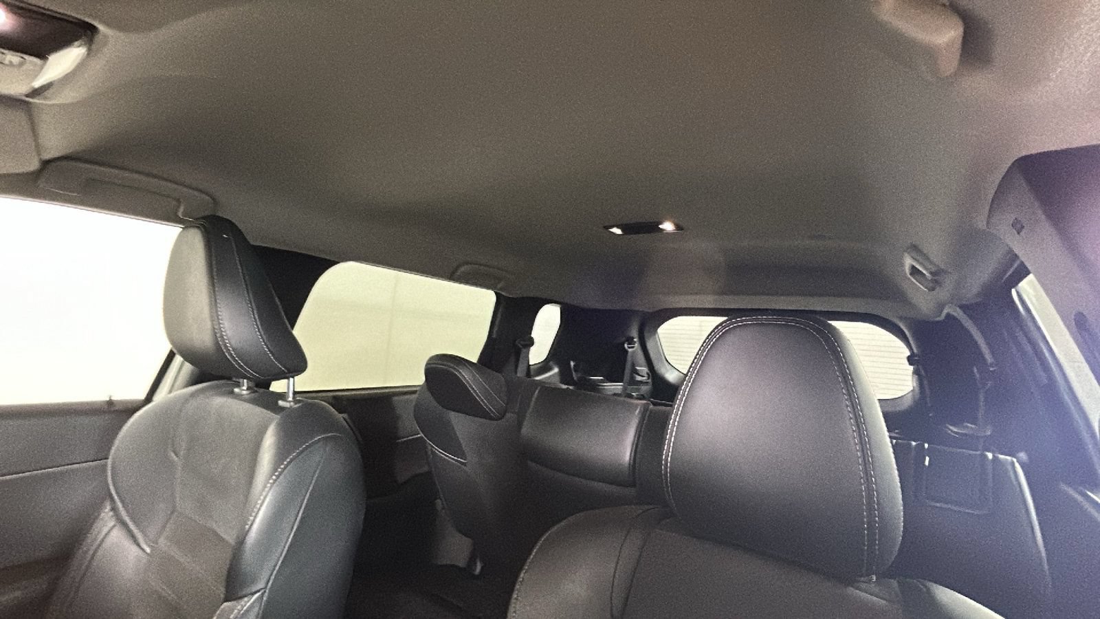 Used 2025 Mitsubishi Outlander SE AWD/4WD image 14